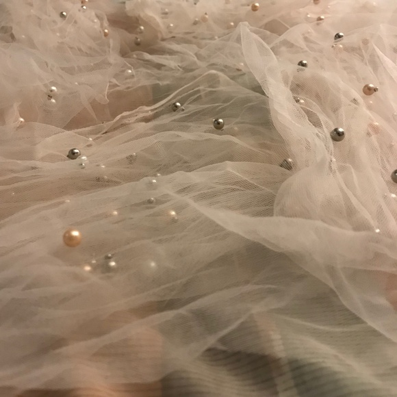 free gift: 8 small white mesh headscarfs/ other use with pink and silver pearls - Picture 2 of 4